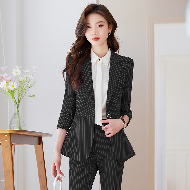 Niebieski garnitur w paski dla – Women Formal Wear Store recenzja i cena